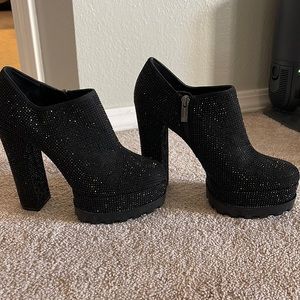 Black Jessica Simpson booties